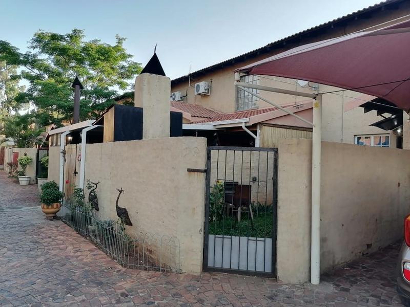 2 Bedroom Property for Sale in Rustenburg Central North West